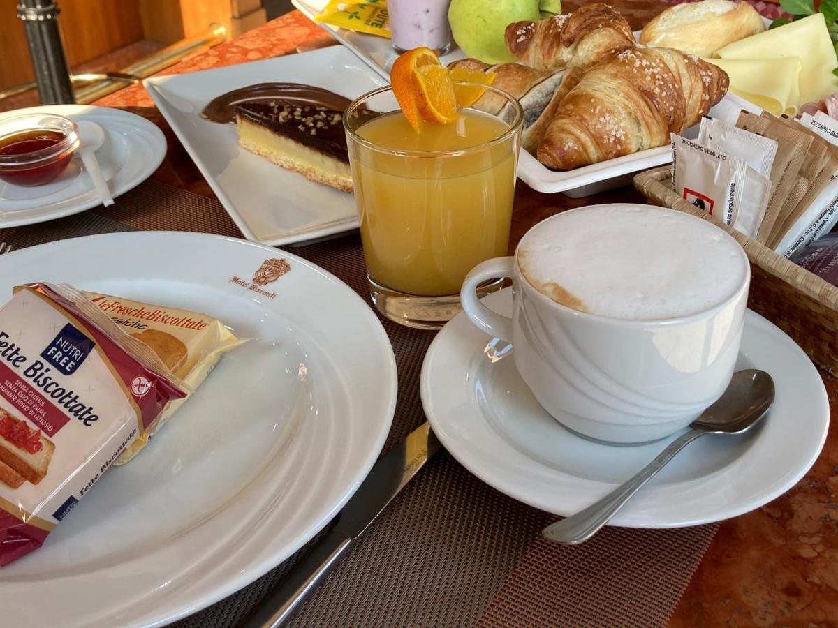 Hotel Visconti Melzo Kültér fotó