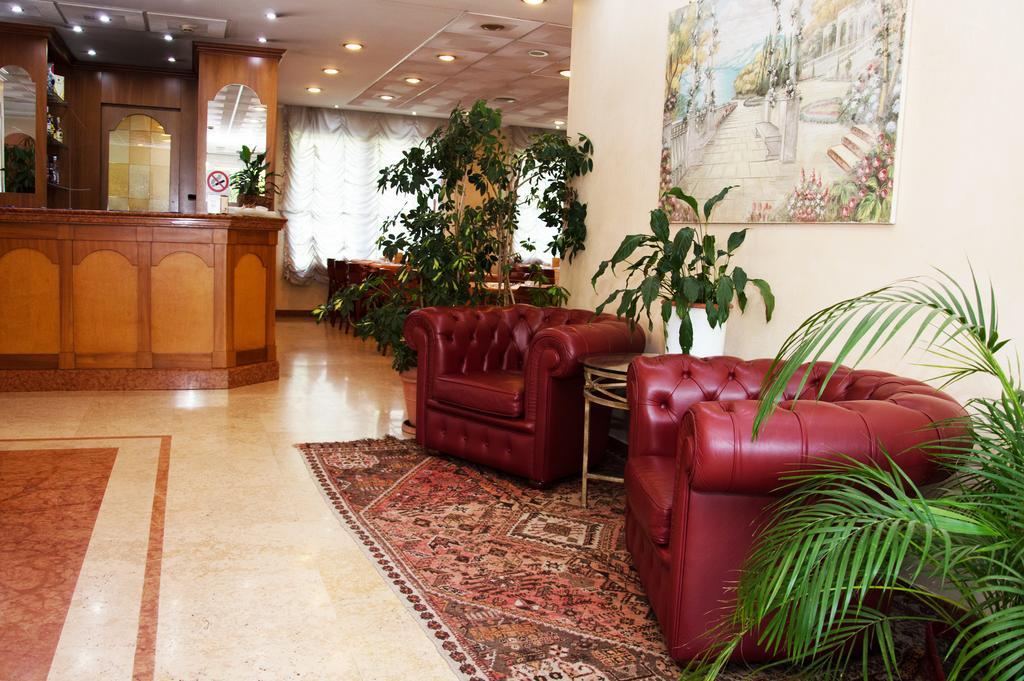 Hotel Visconti Melzo Kültér fotó